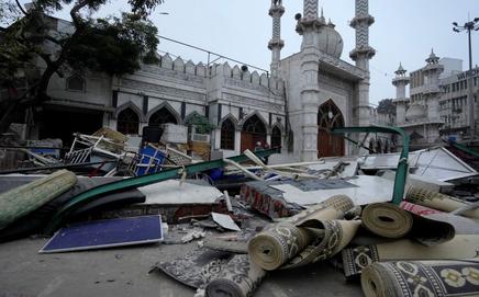 Police had detained 10 people for questioning in connection with the incident, search on for others. (Pics/PTI)